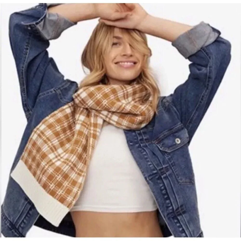 Timberland Scarf Houndstooth Plaid Knit Cozy Logo Checker Tan Cream Fall Winter
